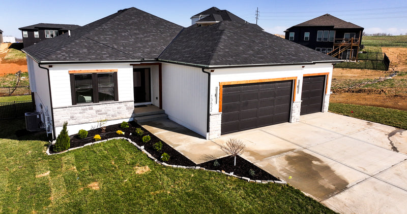 The Lakeview — photo 1